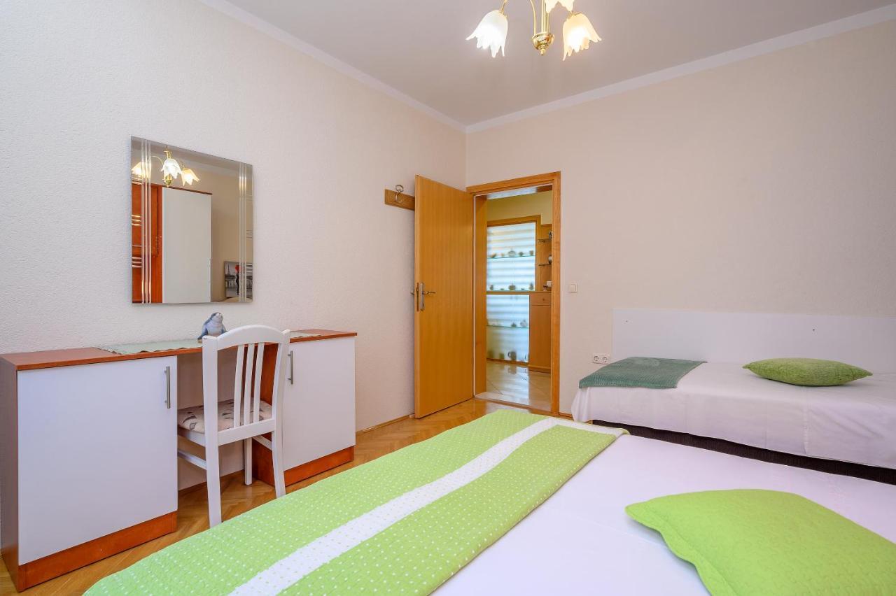 Apartments Juric โปดสตรานา ภายนอก รูปภาพ