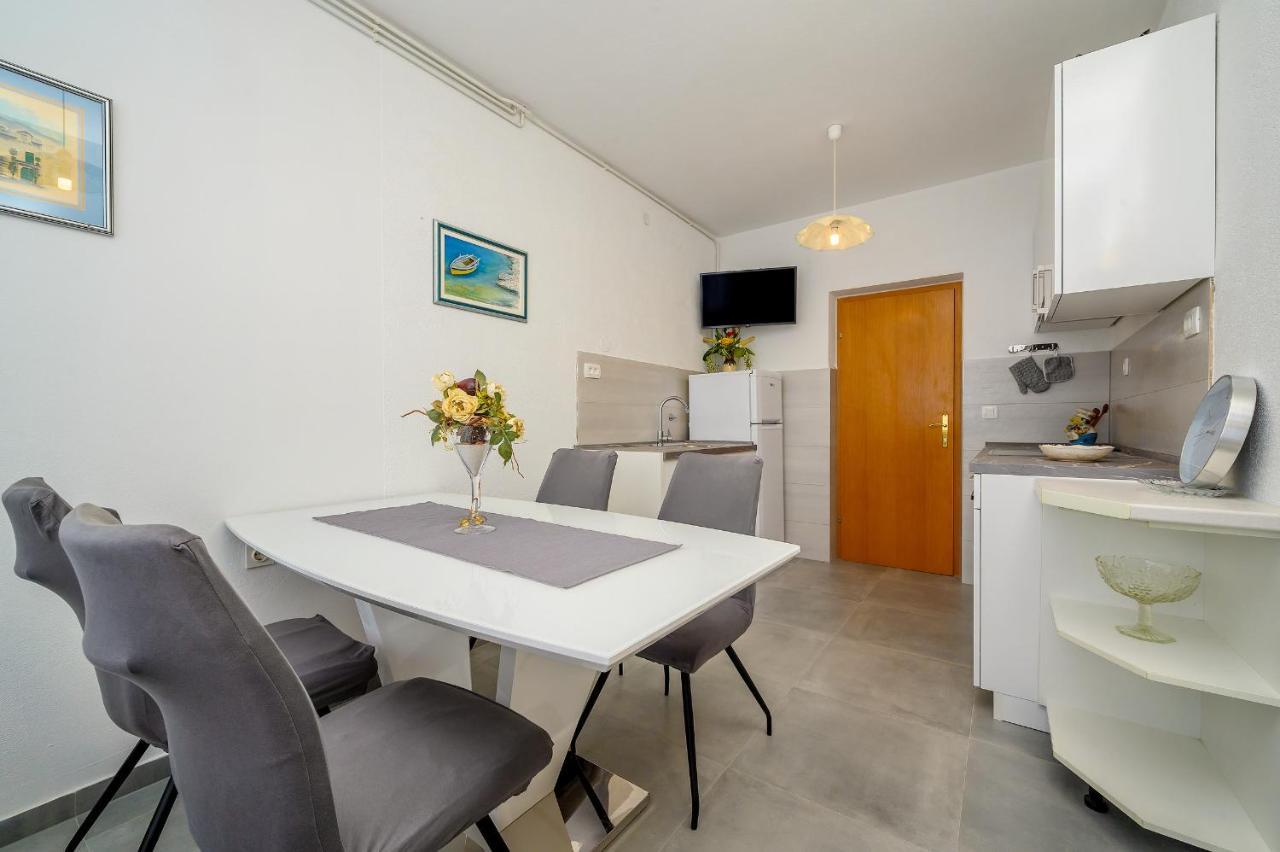 Apartments Juric โปดสตรานา ภายนอก รูปภาพ