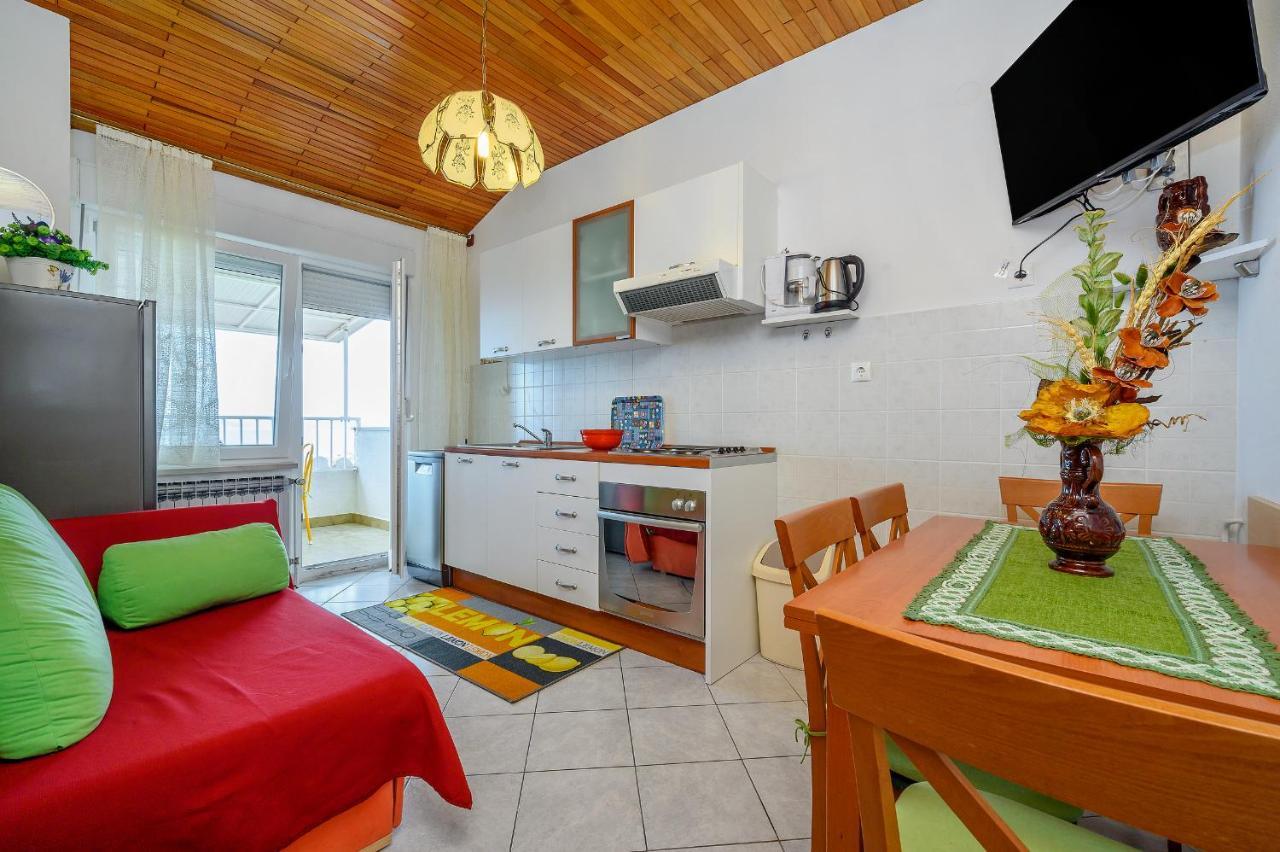 Apartments Juric โปดสตรานา ภายนอก รูปภาพ