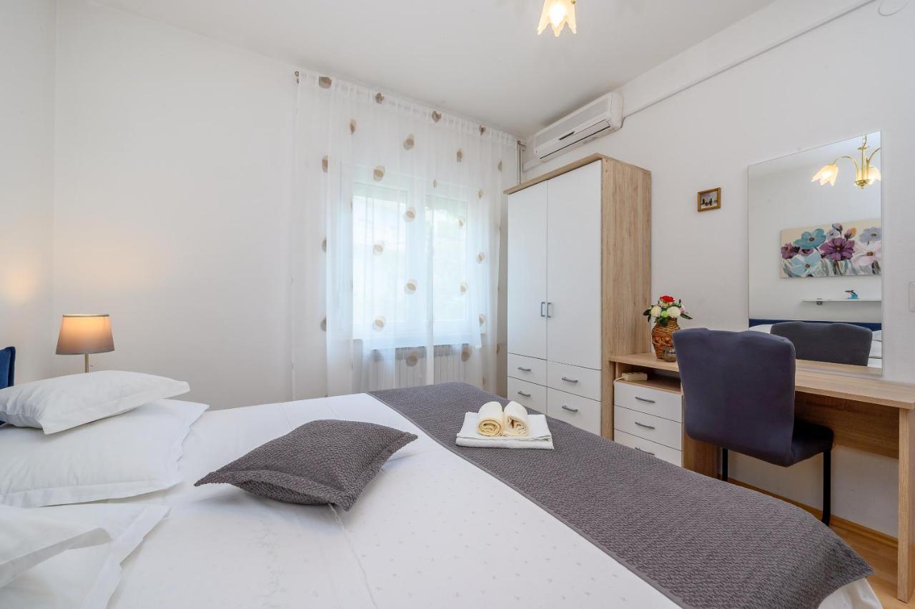 Apartments Juric โปดสตรานา ภายนอก รูปภาพ