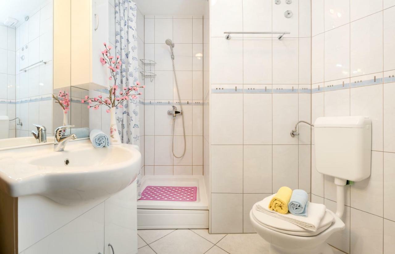 Apartments Juric โปดสตรานา ภายนอก รูปภาพ